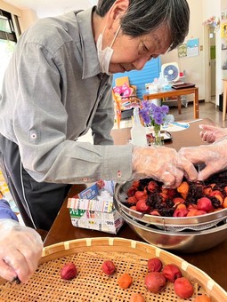 梅シロップ作りのあと、梅干し作りを終わらせる！！2