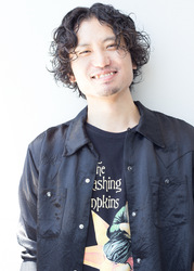 スタイリスト