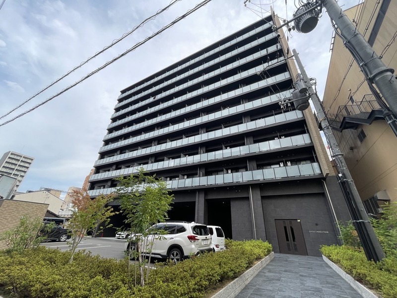 LIVIAZ OSAKA Verite
