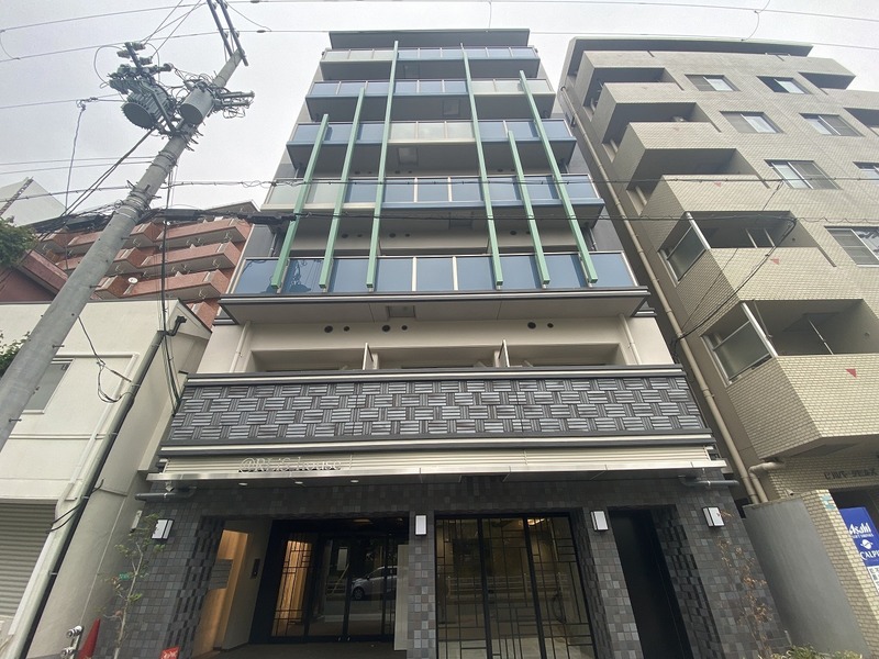 @RLis house難波桜川