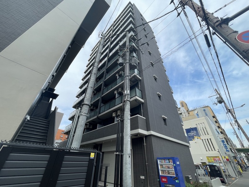 エストゥルースプラスサウス大阪