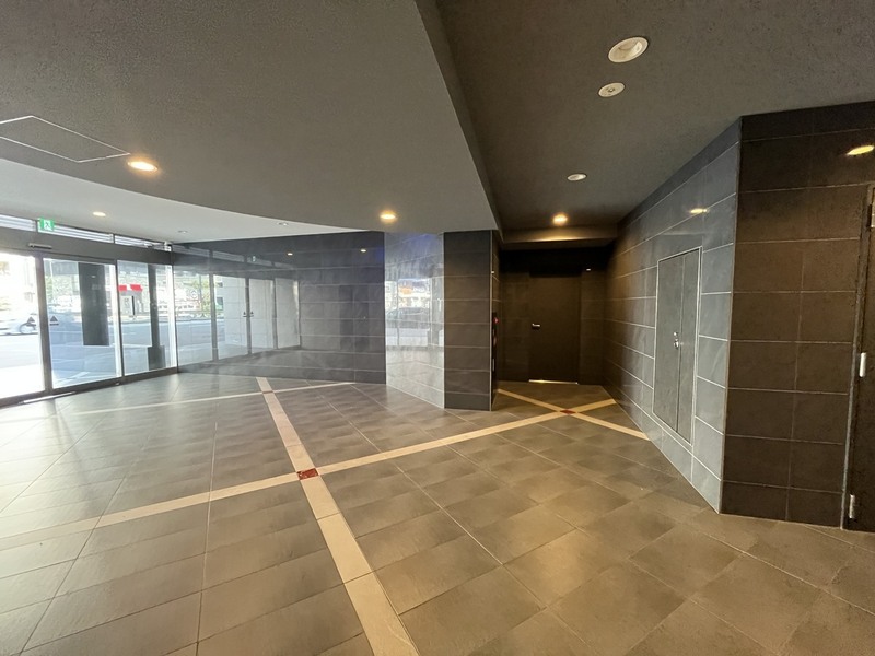 セレニテ難波リアン