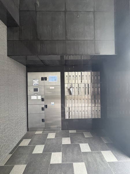コスモ梅田WEST