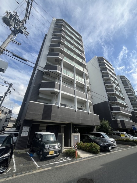 Gramercy Juso-higashi 1st
