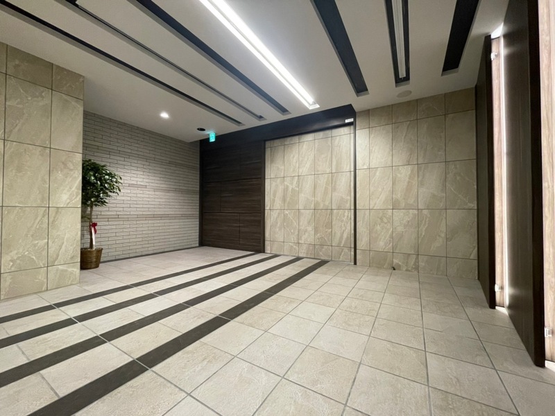 Ｃ.ＣＯＬＯＲ南新町 