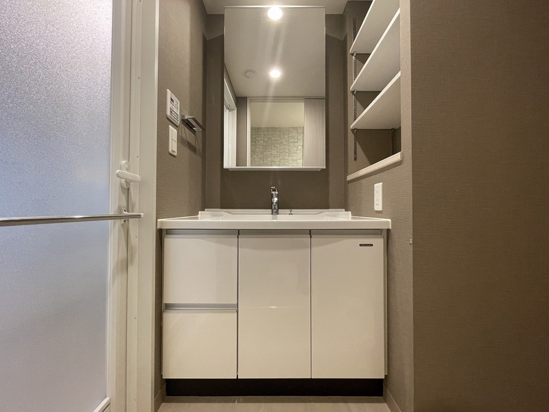 イニシアブランなんば