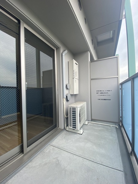 @RLis house難波桜川