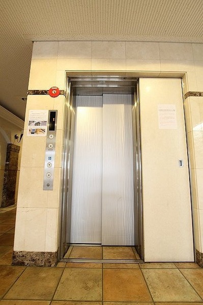 プレサンス心斎橋モデルノ
