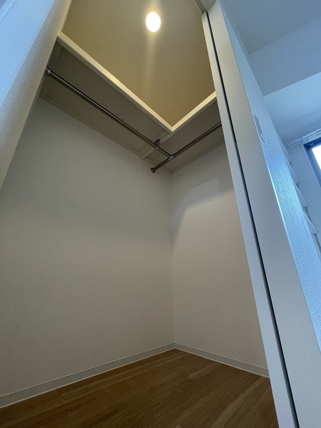 セレニテ難波ミラク参番館
