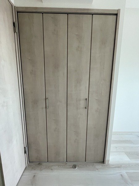 セオリー大阪EAST DOOR