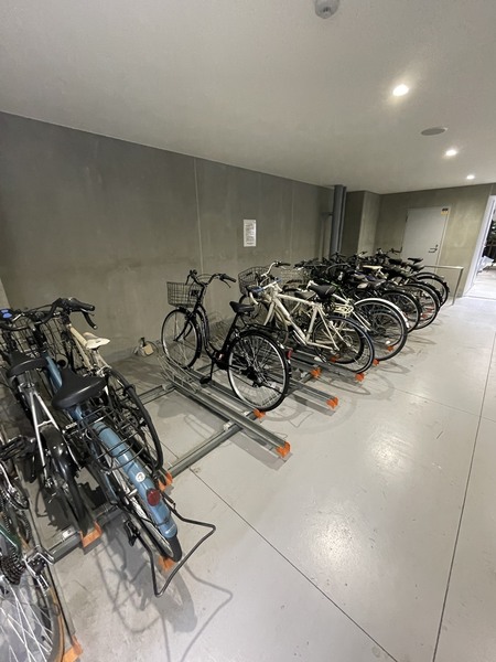 クレストコート靭公園