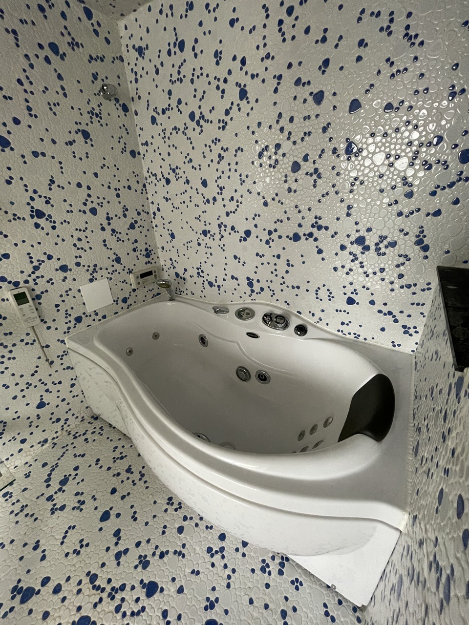 ゆったり大きなジャグジー付☆