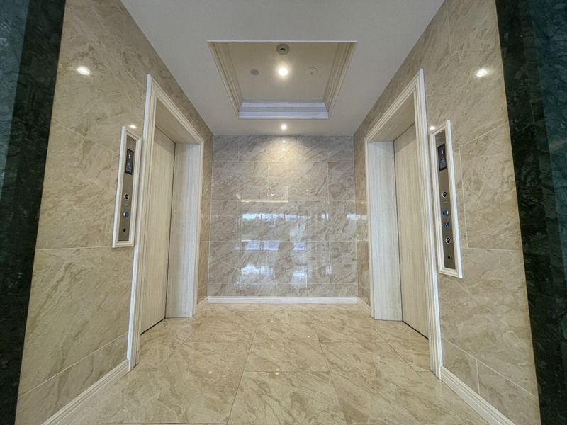 Vinoプレジオ本町