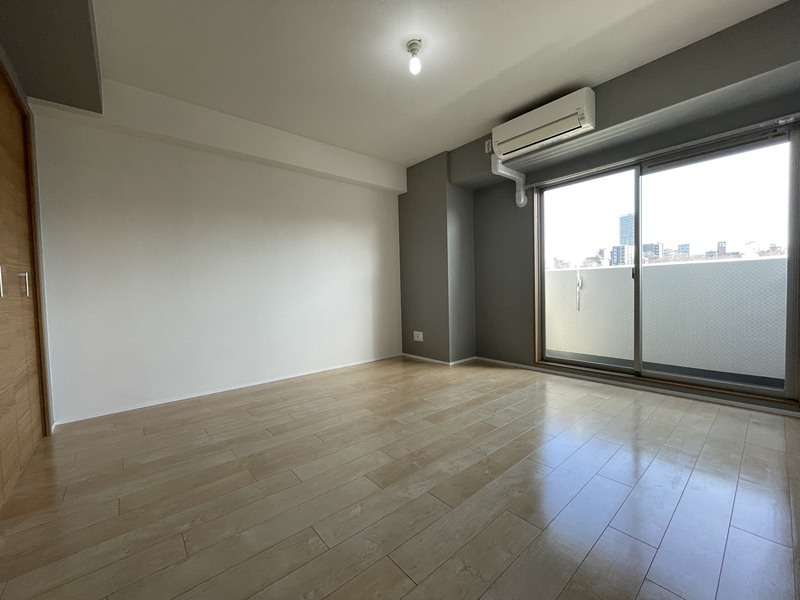 モノトーン難波