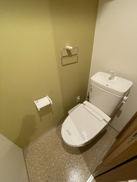 モノトーン難波