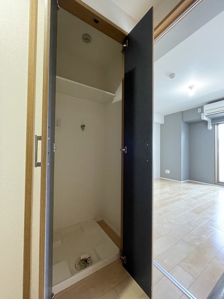 モノトーン難波