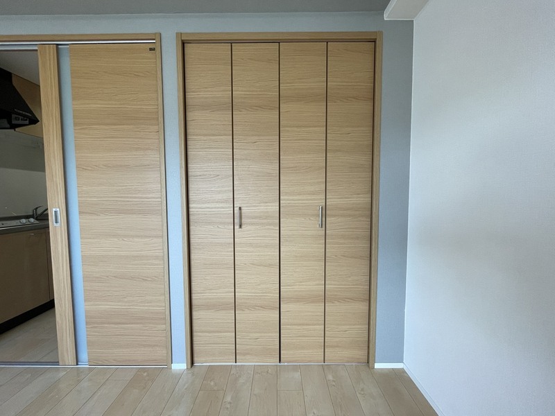 モノトーン難波