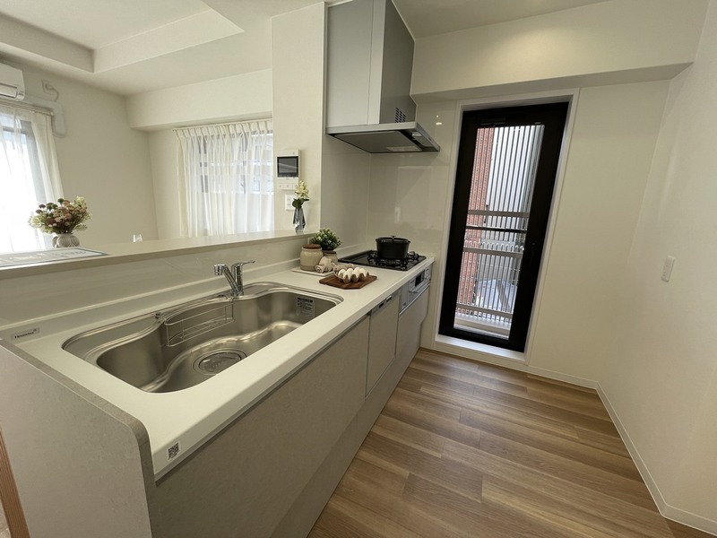 フロンティアタワー難波EAST（旧グランソレイユ日本橋）