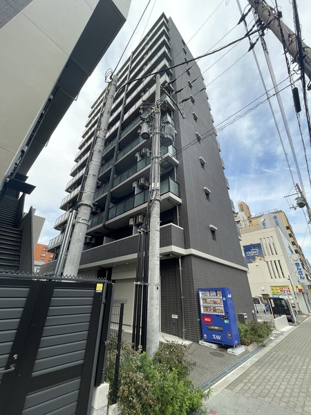 エストゥルースプラスサウス大阪