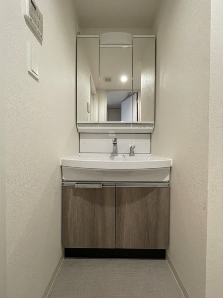 プレサンス大国町ラヴェニール