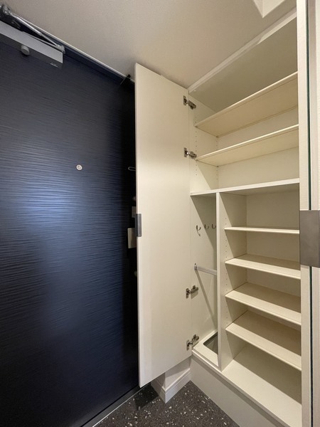 プレサンス大国町ラヴェニール