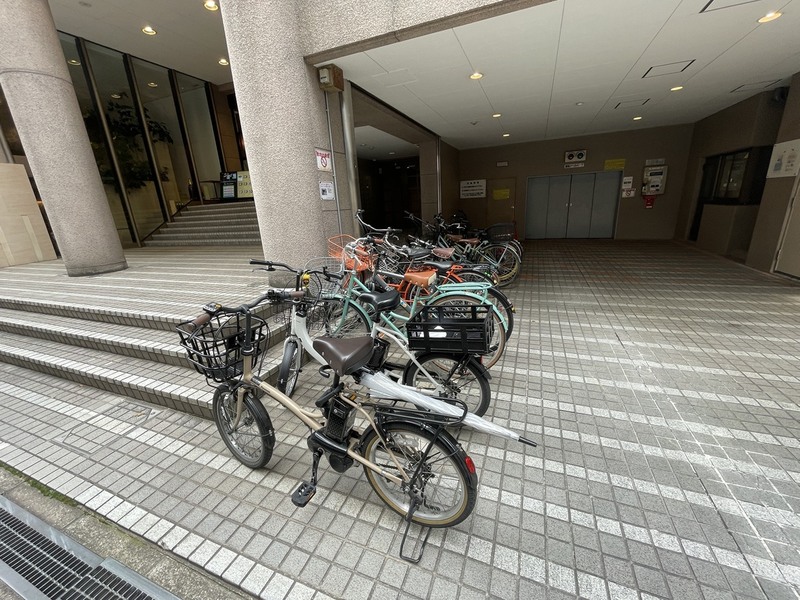 ラクメンビル