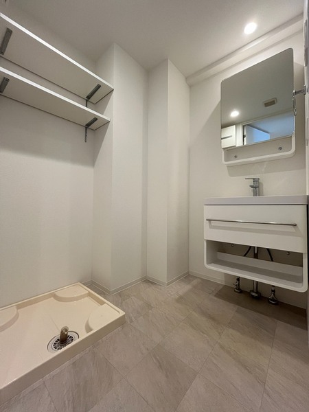ラシーヌ瓦屋町