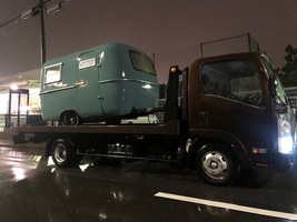 キャンピングトレーラー搬送　大阪
