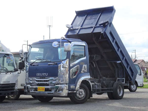 フォワード　ダンプ　Lゲート　積載量2.4ｔ　車両総重量8ｔ未満