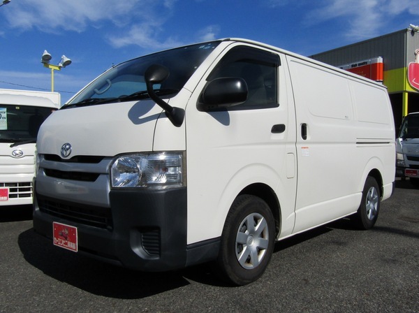 －７度設定中温冷凍車　荷室セパレートドア　バックモニター　ディーゼルターボ　ＡＴ車