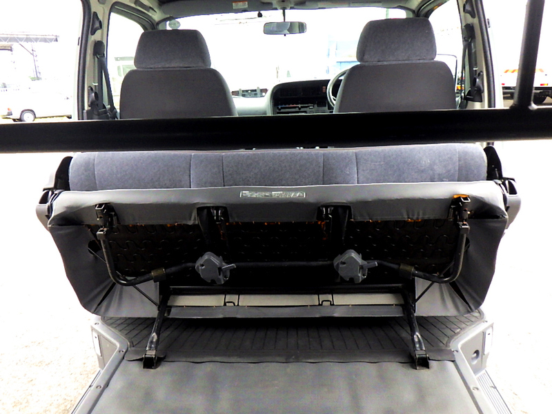 トヨタ ハイエースバン スーパーGL-E 4WD 両側スライドETC 記録