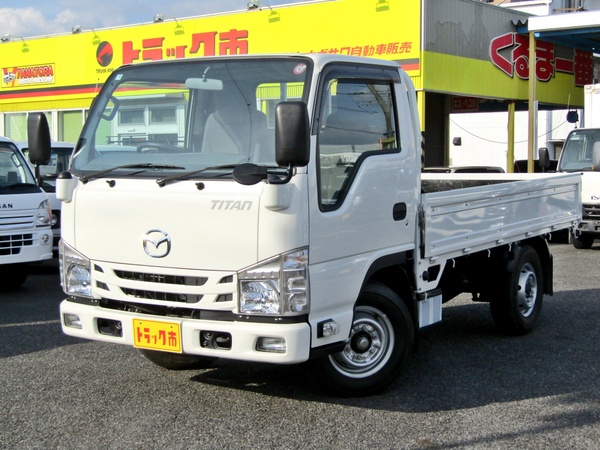 1.5トン10尺平ボディー　坂道発進補助　アイドリングストップ　キーレス　AT車