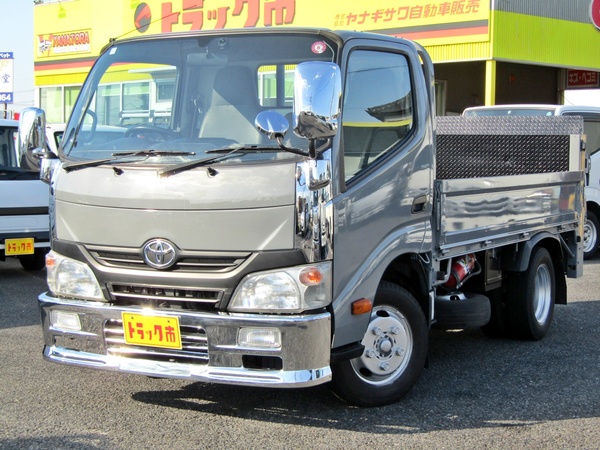 ２トン平垂直式パワーゲート　荷台床鉄板貼り　メッキパーツ多数　ドラレコ付き　５MT