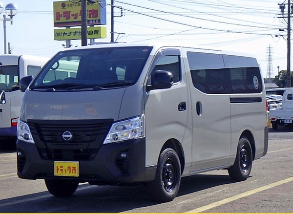 日産 キャラバン バン グランドプレミアムGX マイルーム ローンチED 4WD AT