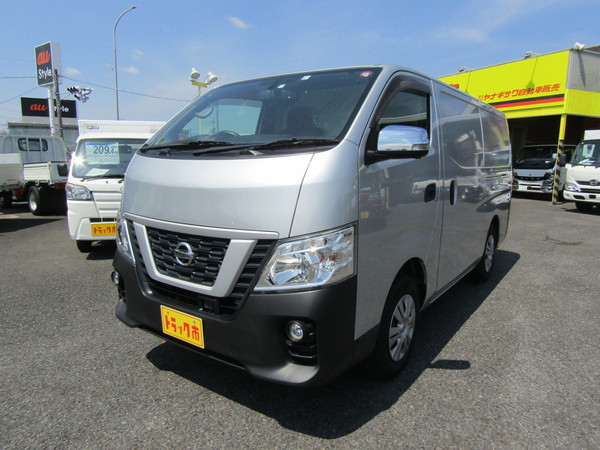 ＤＸターボロング保冷車　４ＷＤ　両側スライドドア　ナビＴＶ　アラウンドモニター　衝突軽減ブレーキ　ＡＴ車