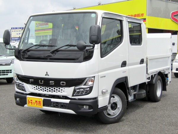 ２トンWキャブ垂直ゲート　衝突軽減ブレーキ　リアヒーター＆クーラー　AT　登録済未使用車