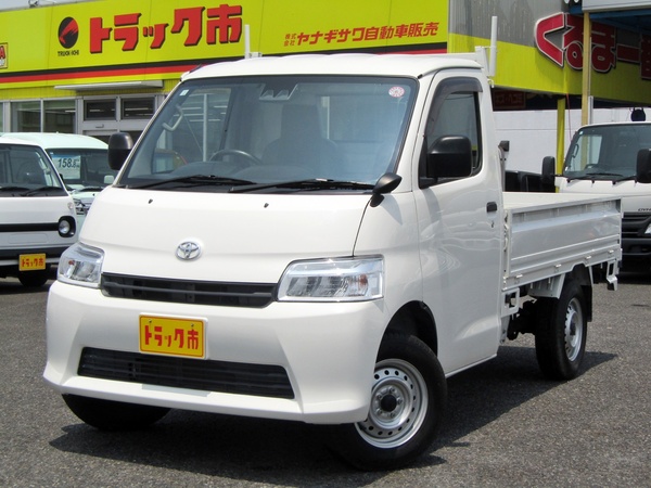 DX-Xエディション　４WＤ　TOYOTAセーフティセンス　ナビTV　ETC　キーレス　５MT