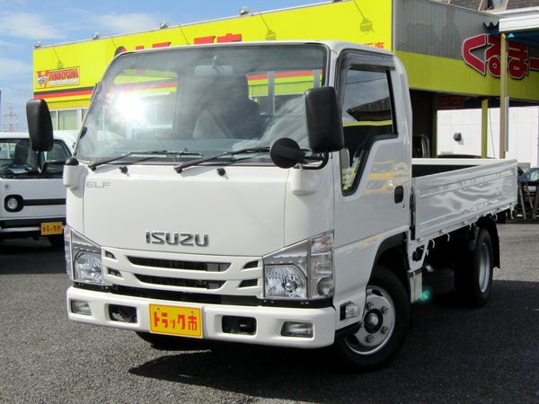 2トン10尺平ﾎﾞﾃﾞｨ　ナビ付　アイドリングストップ　キーレス　AT車