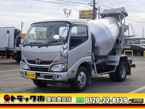 日野 デュトロ コンクリートミキサー車 2.5立米ブレーキロック2.95t 5MT