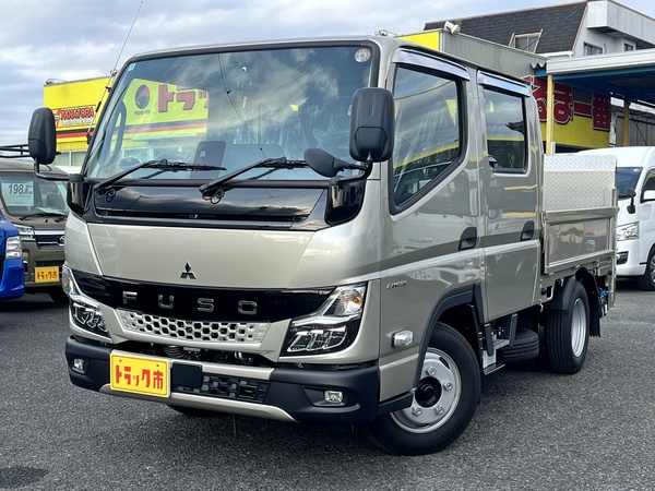 ２トンWキャブ垂直ゲート　衝突軽減ブレーキ　Bカメラ　５MT　登録済未使用車