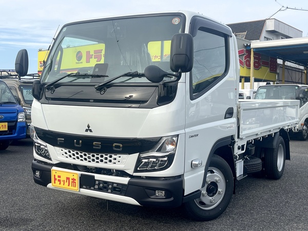 2トン10尺平ボディー　衝突軽減ブレーキ　アクティブサイドガード　バックモニター　５MT　登録済未使用車