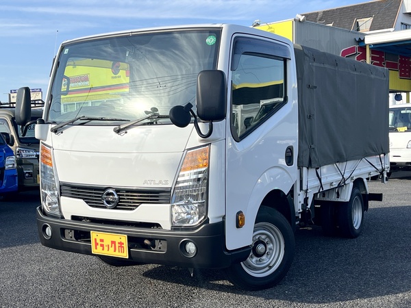 1.5トン平ホロ付き　低床リアWタイヤ　ナビTV　バックモニター　5MT　普通免許で運転OK