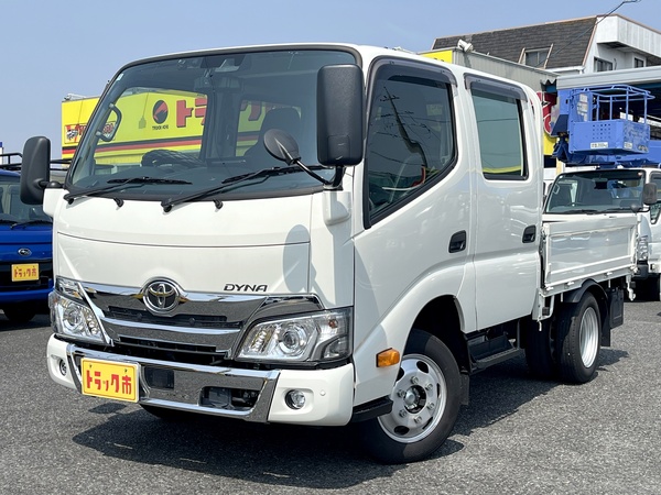 135トンWキャブ　衝突軽減ブレーキ　10inchナビTV　バックモニター　リアヒーター　AT車
