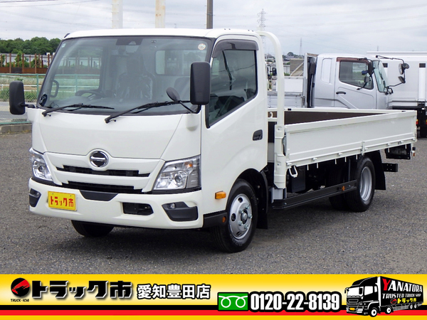 日野 デュトロ 2t 平ボディー ワイドロング M/C後現行モデル 未使用車 AT