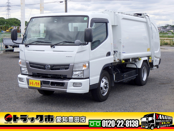 UDトラックス カゼット プレス式パッカー車 2.9t 容積6立米 連続スイッチ 5MT