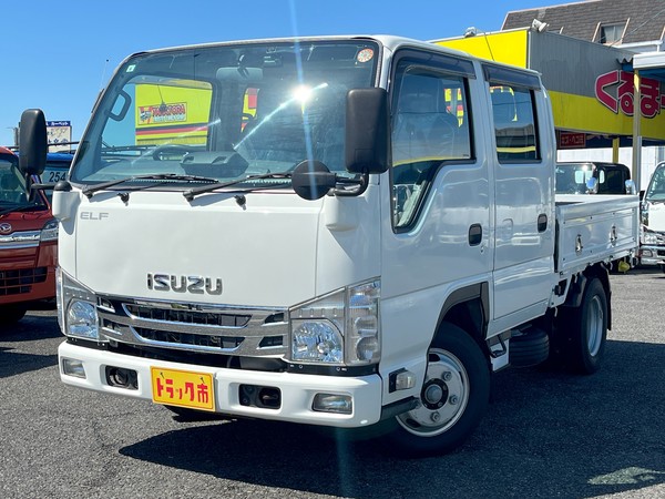 ２トンWキャブ　荷台床鉄板　軽減ブレーキ　ナビTV　バックモニター　キーレス　AT車