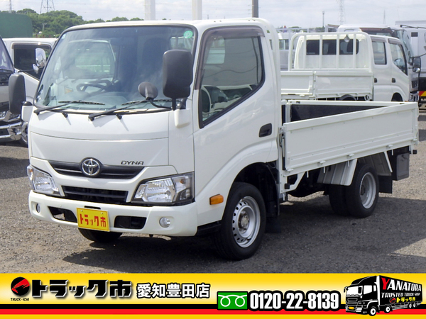 トヨタ ダイナ 平ボディ 1.5t 低床 普通免許対応 リアWタイヤ 5MT