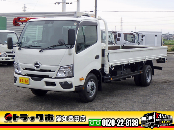 日野 デュトロ 平ボディ ワイド超ロング 4.5t 登録済未使用車 現行モデル