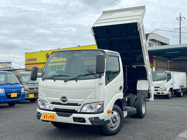 ３トン横綱ダンプ　衝突軽減ブレーキ　M/C後モデル　６MT　登録済未使用車