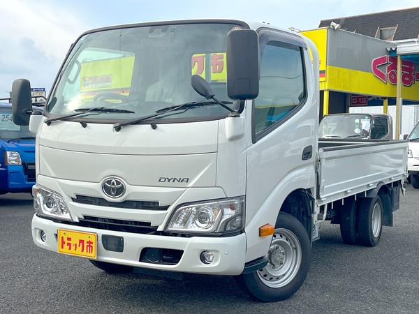 1.5トン低床10尺平ボディー　1GDディーゼルターボ　軽減ブレーキ　キーレス　AT車